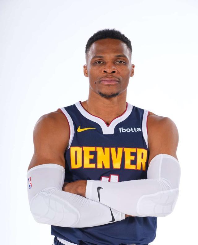 星空体育APP-韦少：我的技能很特别 湖人快艇没让我做自己