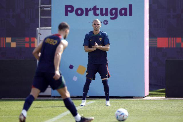 佩佩代替骨折佩雷拉首发乌拉圭，B席盛赞同行82