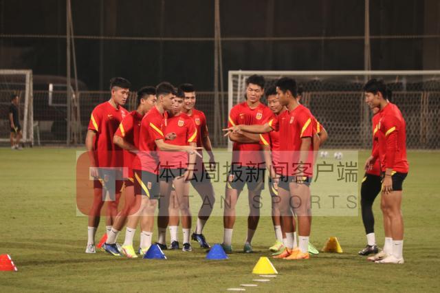 星空体育-U19国青连续两天放松调整 安东尼奥观战沙马之战